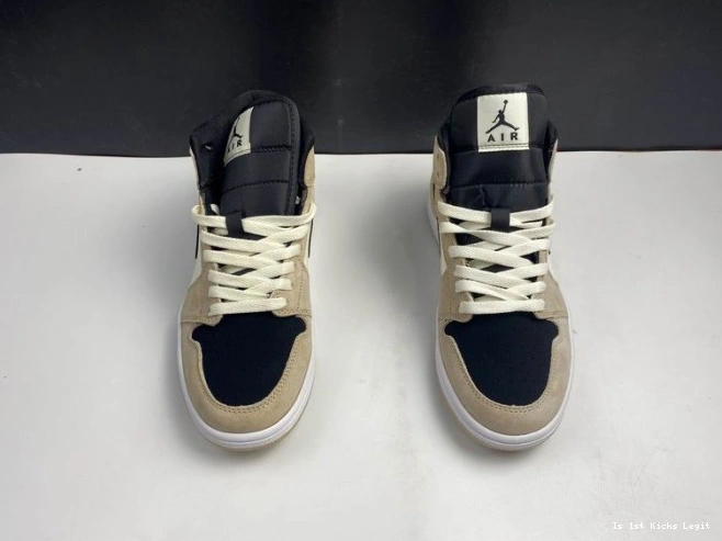 1 'Barely Air -800 BQ6472 Mid Orange' Jordan 0807